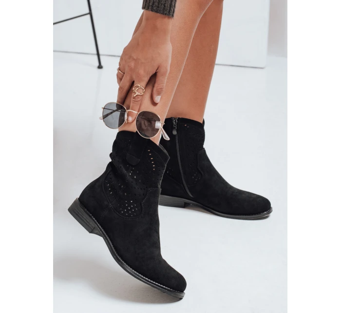 Dámské černé kozačky Dstreet model 21992041 - FashionStreet