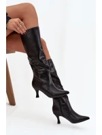 Dámské kozačky na podpatku z eko kůže černé model 21744548 - Boto Dámské kozačky na podpatku z eko kůže černé model 21744548 - Boto