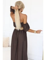 model 21229982 Maxi šaty v boho stylu s odhalenými rameny a páskem CHOCOLATE - numoco basic