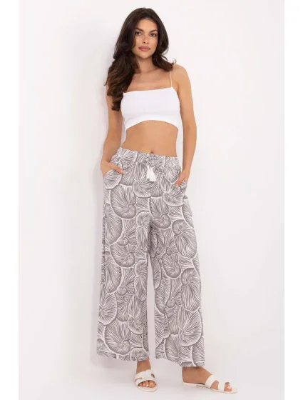 Dámske nohavice model 215123 Podúroveň Dámske nohavice model 215123 Podúroveň