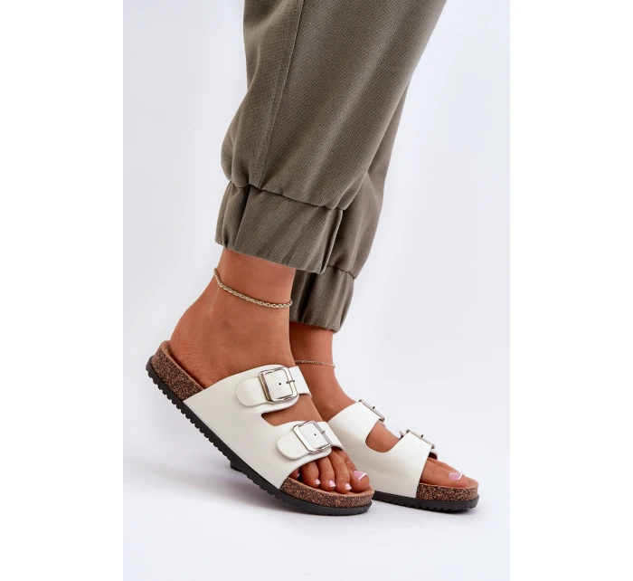 Dámské sandály s přezkami bílé model 21653013 - Boto