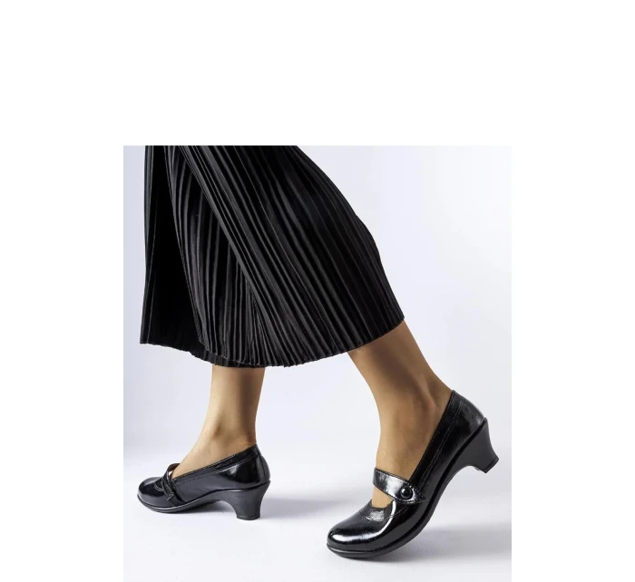 Topánky na podpätku model 204768 Solea