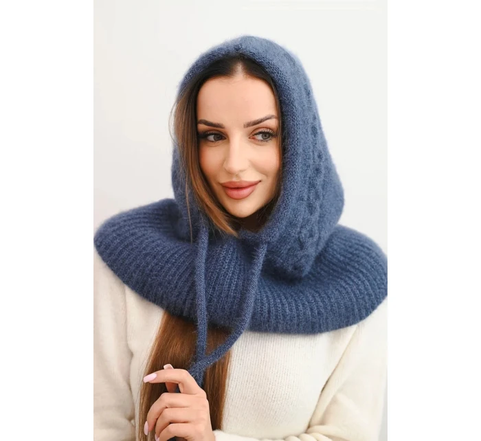 Dámská čepice s kapucí a pleteným vzorem bílá Dámská čepice s kapucí a pleteným vzorem bílá