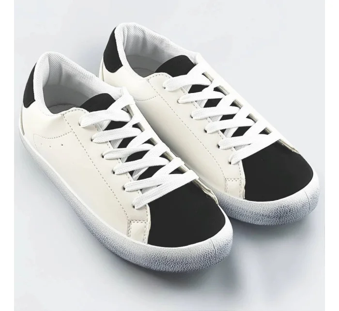 Dvojfarebné bielo-čierne dámske šnurovacie trampky (6340)