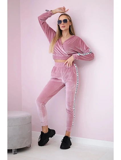 Velurová souprava s nápisem Queen dark powder pink Velurová souprava s nápisem Queen dark powder pink