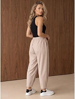 Spodnie damskie joggery z w beżowe model 22371847 - FashionStreet Spodnie damskie joggery z w beżowe model 22371847 - FashionStreet