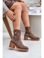 Zateplené dámské boty na podpatku hnědé model 21673996 - Boto Zateplené dámské boty na podpatku hnědé model 21673996 - Boto