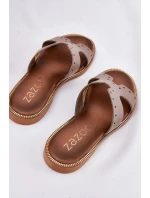 model 21694260 Dámské sandály s ozdobnými výřezy tmavě béžové - Zazoo model 21694260 Dámské sandály s ozdobnými výřezy tmavě béžové - Zazoo