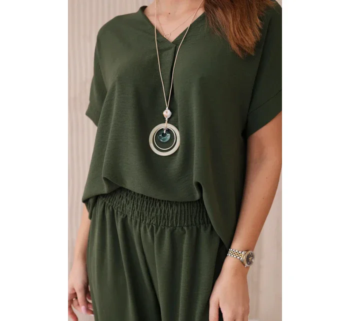 Súprava s náhrdelníkom blúzka + nohavice khaki