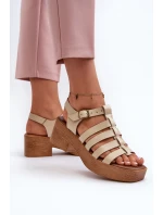 Dámské kožené sandály model 21657348 béžové - Zazoo Dámské kožené sandály model 21657348 béžové - Zazoo