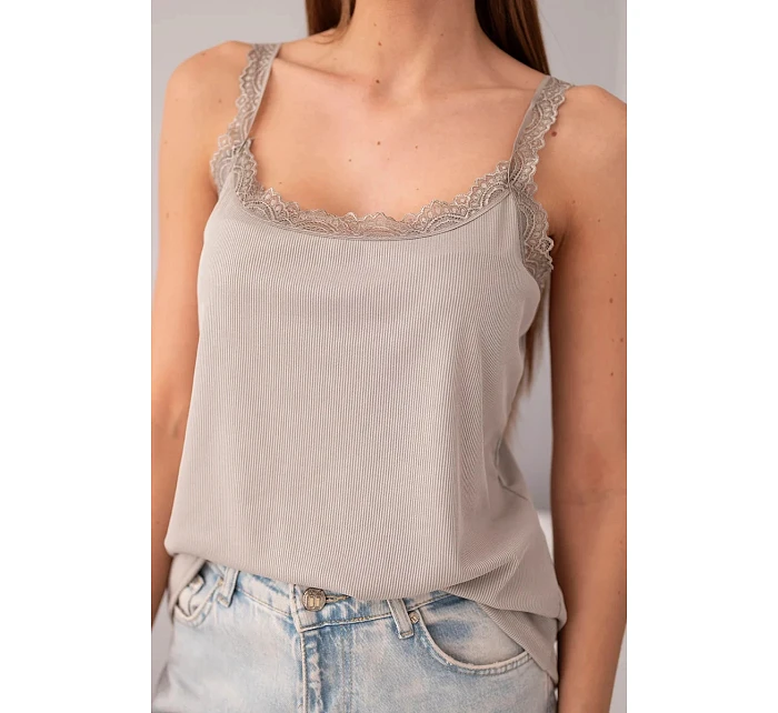 Dámská halenka na ramínka s krajkovým lemem fango Dámská halenka na ramínka s krajkovým lemem fango