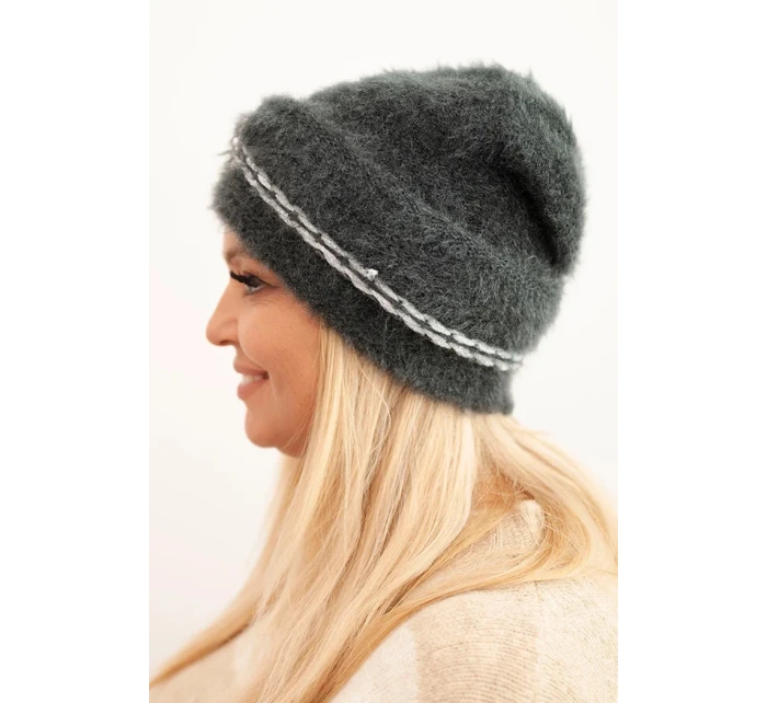 Dámska zimná čiapka s perlami a ozdobným vzorom graphite Dámska zimná čiapka s perlami a ozdobným vzorom graphite