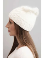 Dámská zimní čepice z vlny s ozdobným  ecru model 21866360 - K-Fashion