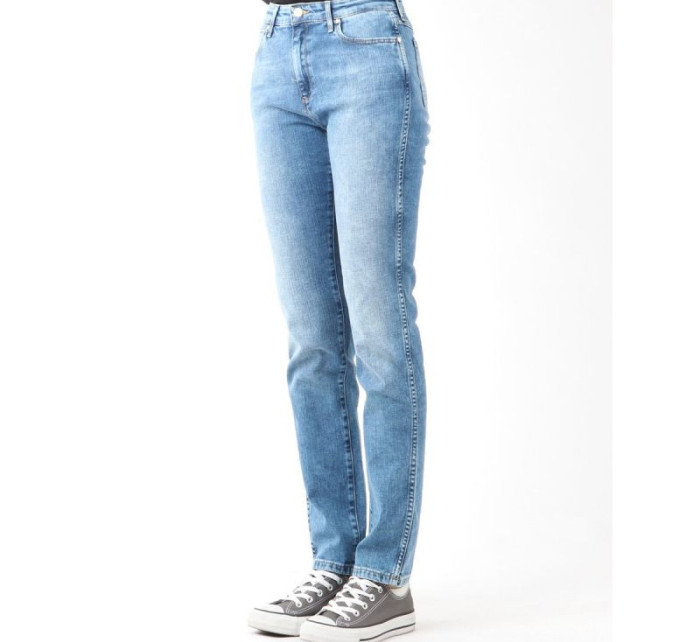 Dámske džínsy Wrangler Boyfriend Jeans Best Blue W27M9194O
