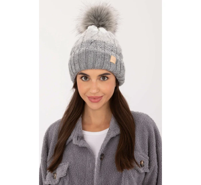 Cap model 201414 Rue Paris