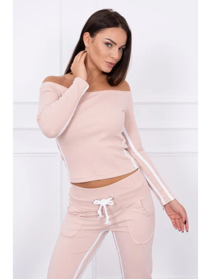 Súprava s dvojitými pruhmi v púdrovo béžovej farbe Súprava s dvojitými pruhmi v púdrovo béžovej farbe