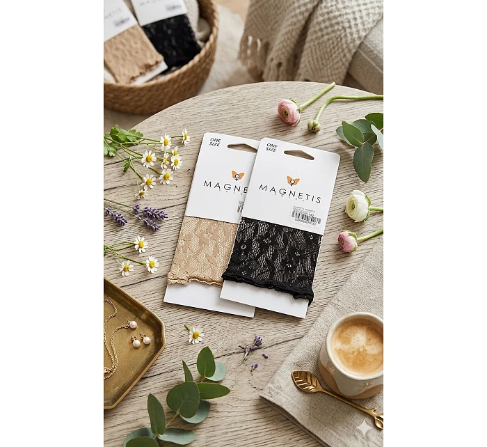 Magnetis Čipkované ponožky Kvety