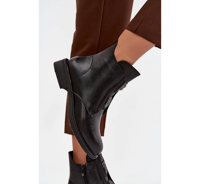 Dámske zateplené čižmy Tavressa - čierne, s nízkym podpätkom a ozdobami Dámske zateplené čižmy Tavressa - čierne, s nízkym podpätkom a ozdobami