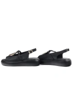 Dámské sandály na platformě model 21156720 Černá - S.Barski