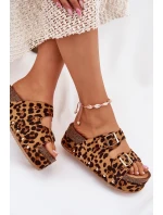 Dámské sandály s přezkami na masivní platformě model 21699152 - Boto