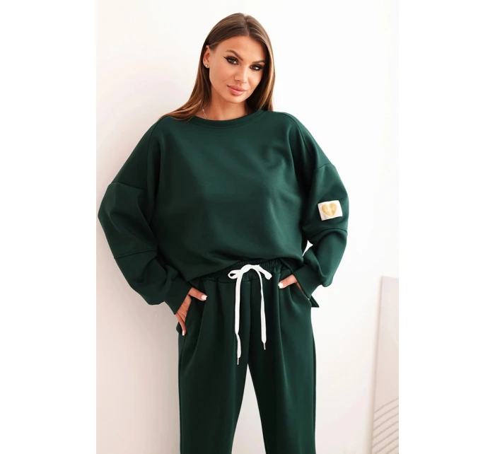 Dámska maslová súprava s voľnou mikinou a nohavicami s nápisom LOVE tmavozelená