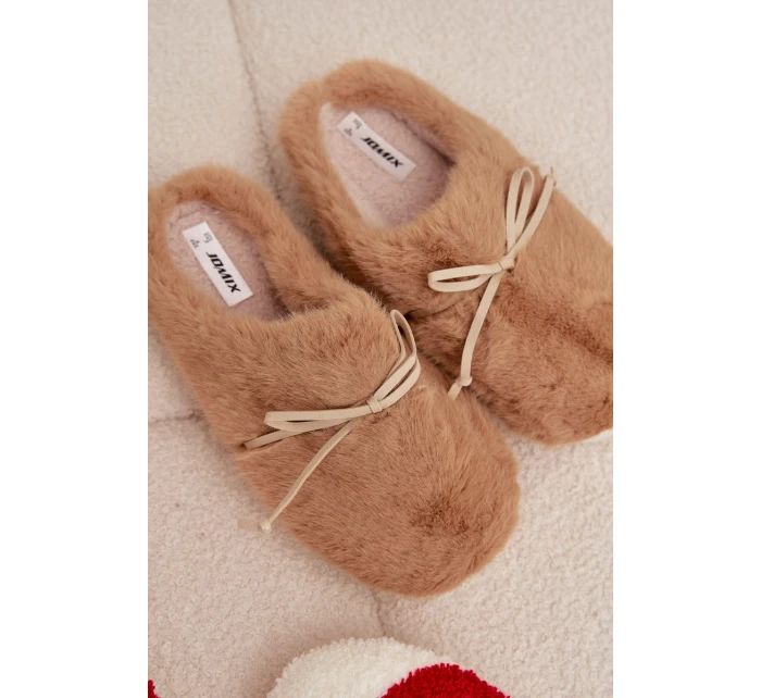 Kožešinové pantofle s mašlí Camel model 21772514 - Boto Kožešinové pantofle s mašlí Camel model 21772514 - Boto