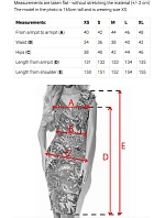 404-13 Elegantné dlhé šaty s obálkovým výstrihom a rozparkom - čierne
