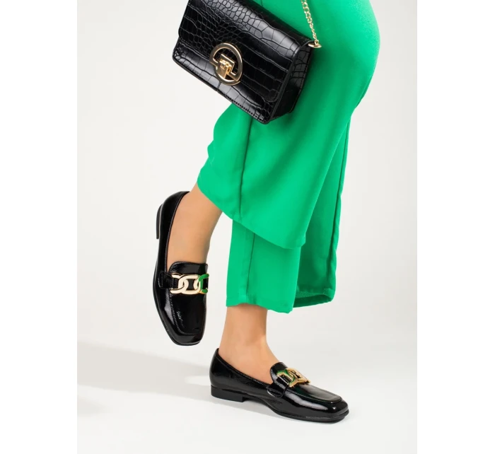 Krásne dámske čierne poltopánky bez podpätku Krásne dámske čierne poltopánky bez podpätku