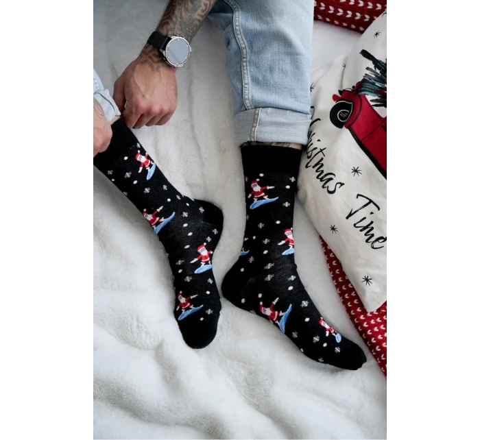 Pánske vianočné ponožky Santa on Snowboard 1290.032