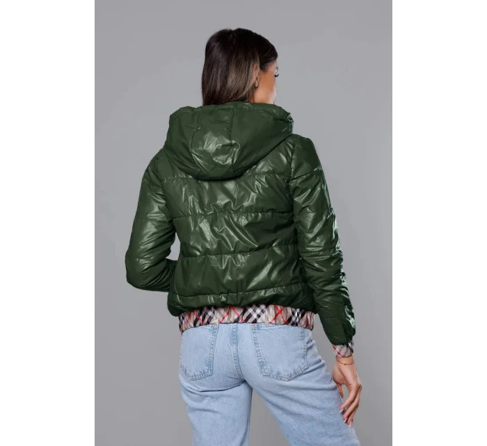 Krátka zelená dámska bunda s ozdobným lemovaním (B8030-10)