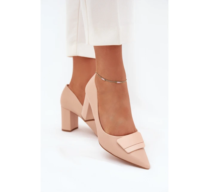 Lodičky na podpatku s ozdobou béžové model 21704571 - Boto