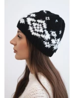 Dámská zimní vlněná čepice s ozdobnými krystalky K399 černá