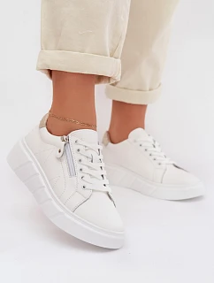 Poltopánky model 225618 Krok vo veľkom štýle