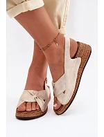 Pohodlné dámské sandály na platformě zlaté model 22133239 - Boto