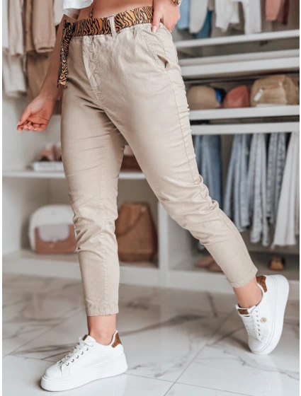 Dámské kalhoty s páskem tmavě béžové Dstreet model 21987137 - FashionStreet