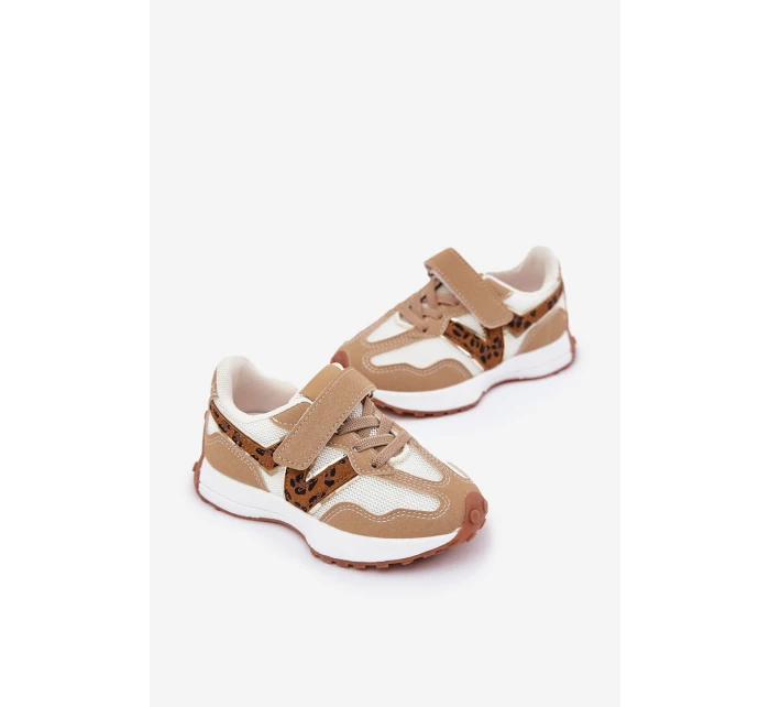 Dětské tenisky na suchý zip s leopardím vzorem tmavě béžové model 21688089 - Boto