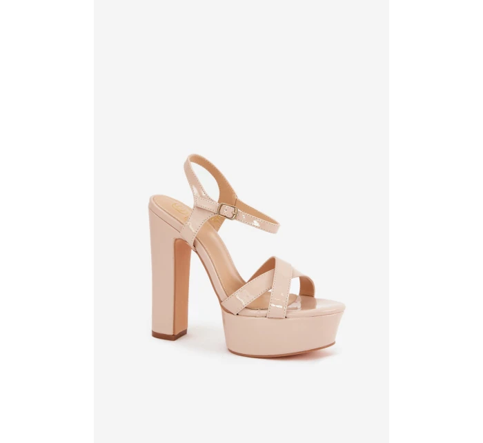 Dámské sandály na vysokém podpatku a platformě lakované béžové model 21688893 - Boto Dámské sandály na vysokém podpatku a platformě lakované béžové model 21688893 - Boto
