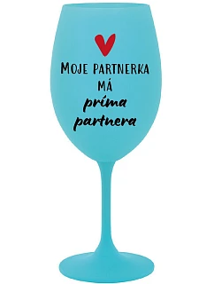 Môj partner má priateľského partnera - tyrkysový pohár na víno 350 ml