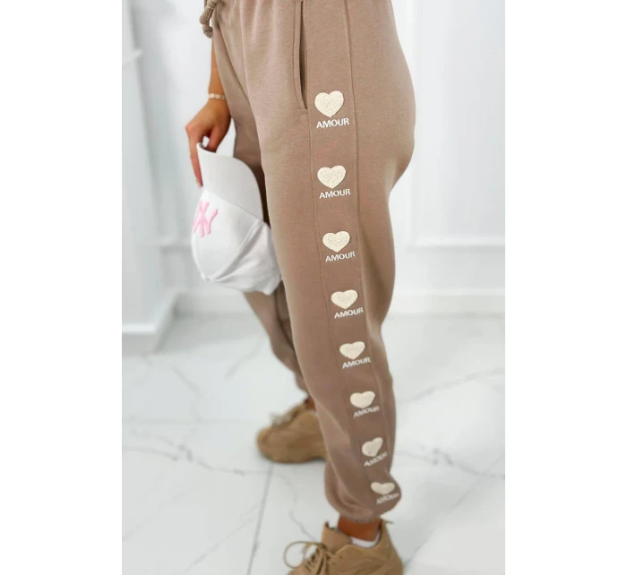 Bavlnené nohavice Amour tmavo béžová