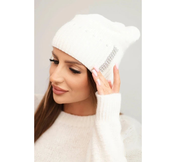 Dámská zimní čepice vlněná s krystaly model 21750390 ecru - K-Fashion