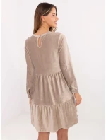 Sukienka model 21399587 ciemny bezowy - FPrice Sukienka model 21399587 ciemny bezowy - FPrice