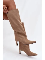 Dámské kozačky z eko semiše nazouvací na jehlovém podpatku béžové model 21770290 - Boto