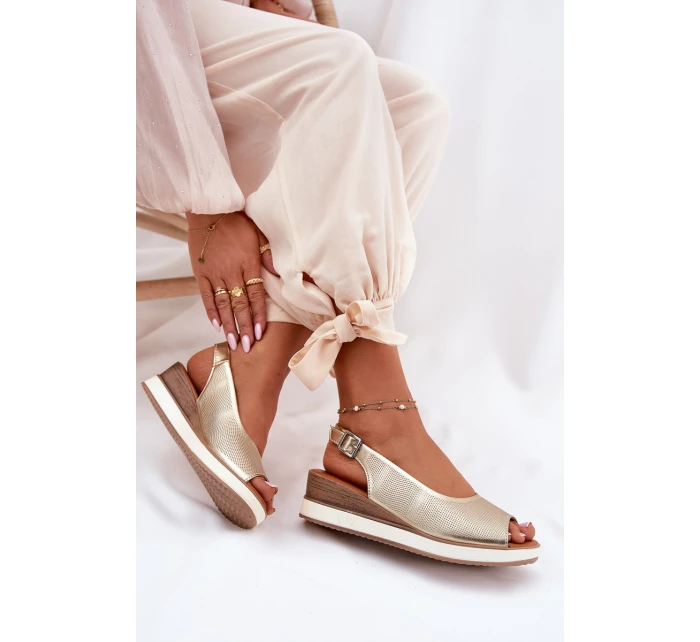 Kožené Sandály Na  Zlaté model 21693568 - Artiker