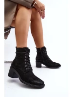 Dámské botky na nízkém podpatku se šněrováním černé model 21644862 - Boto Dámské botky na nízkém podpatku se šněrováním černé model 21644862 - Boto