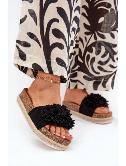 Dámské Pantofle Na Platformě S Ozdobnými Černé model 21704410 - Boto Dámské Pantofle Na Platformě S Ozdobnými Černé model 21704410 - Boto