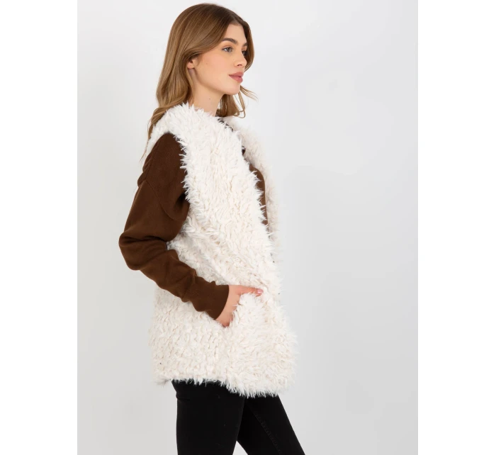 Vesta AT KZ model 17899656 bílá - FPrice