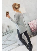 Blúzka s potlačou a dlhším chrbtom šedá