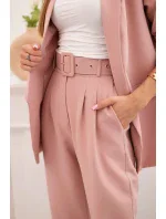 Elegantná súprava saka a nohavíc v púdrovo ružovej farbe