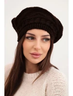 Dámská zimní pletená čepice volného střihu s ozdobným vzorem model 21878079 hnědá - K-Fashion