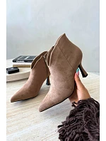 Dámské kotníkové boty na podpatku se špičatou špičkou model 22309260 - Boto Dámské kotníkové boty na podpatku se špičatou špičkou model 22309260 - Boto